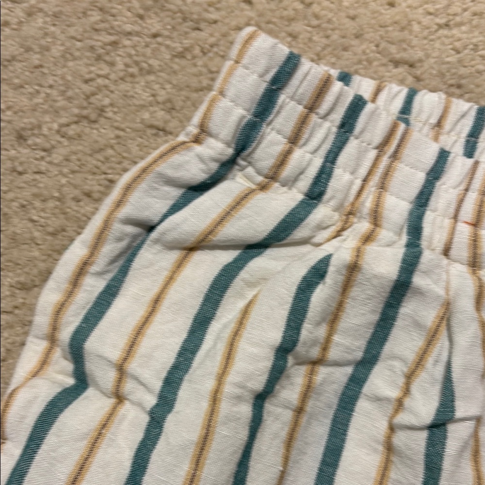 Madewell White, Green and Yellow Shorts with Pockets - Picture 3 of 4